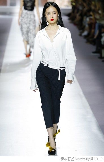 青春時尚感著裝，無縫對接校園職場