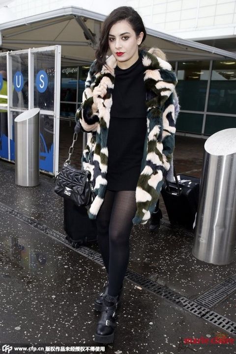 百搭無一錯 高領(lǐng)黑衫“拯救冬季”